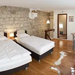 Apartment Old Town Gverovic